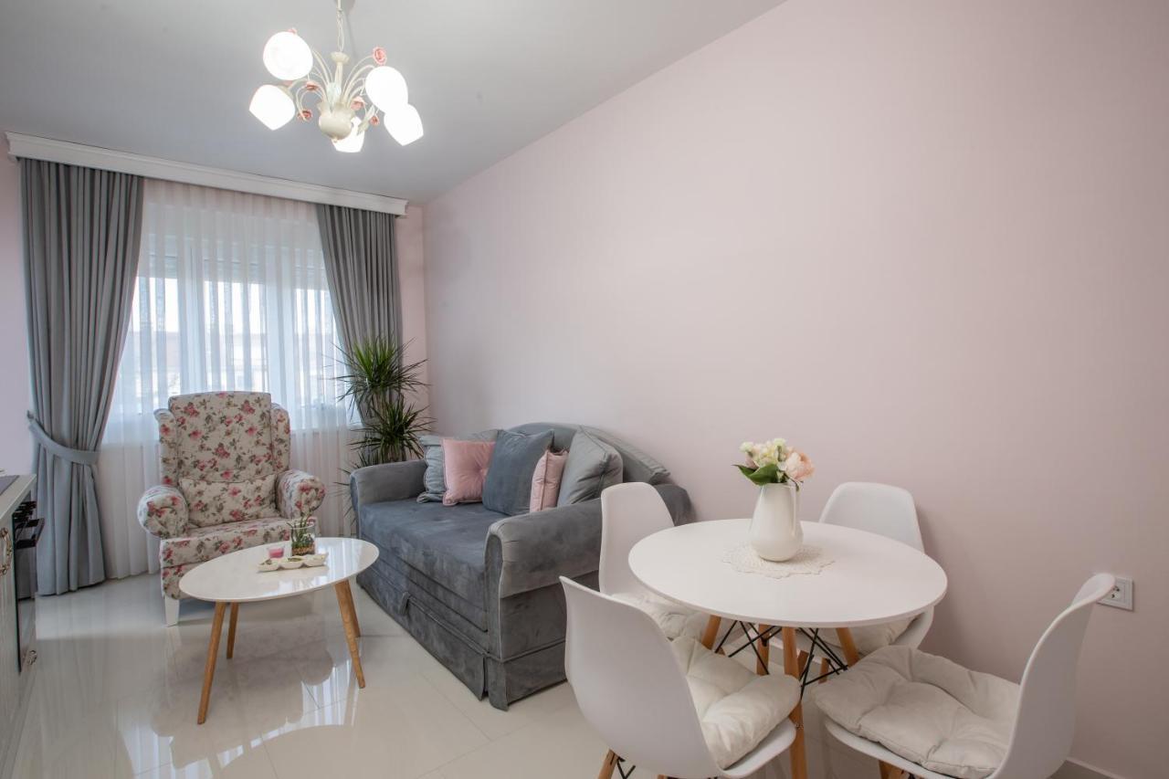 Park Apartment In Nikšić エクステリア 写真